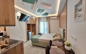 Luxury Semi Basement Apartment With Terrace
